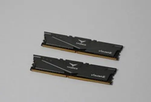 Team Group T-Force Vulcan Z DDR4 Desktop Memory Kit 16GB (2x8GB, 3200MHz)