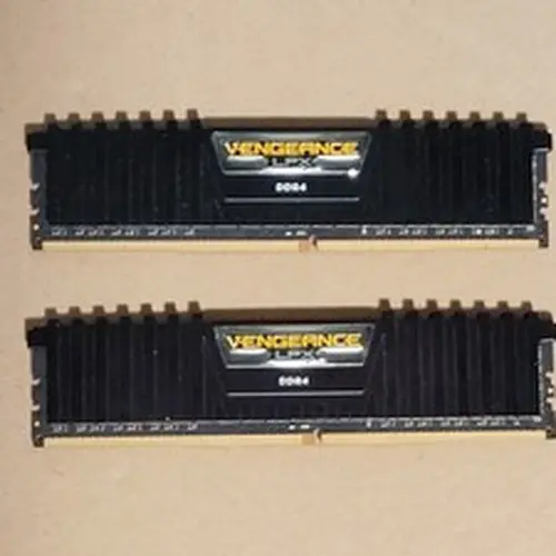 Corsair Vengeance LPX 16GB DDR4 RAM pc-17000 2133mhz (CMK16GX4M2A2133C13)