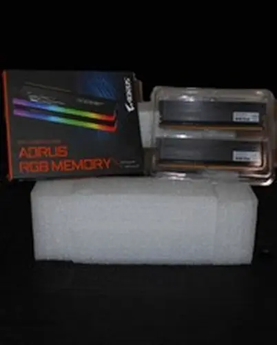 AORUS RGB Memory | 16GB (2x8GB) | DDR4 3733MT/s | XMP 3800MT/s