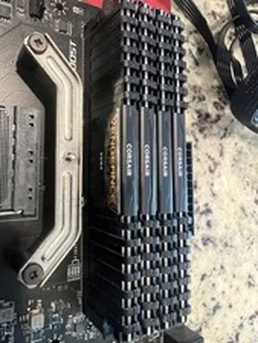 Corsair Vengeance LPX DDR4 RAM 4x8GB 32GB 3200MHz CL16-18-18-36 1.35V Intel AMD
