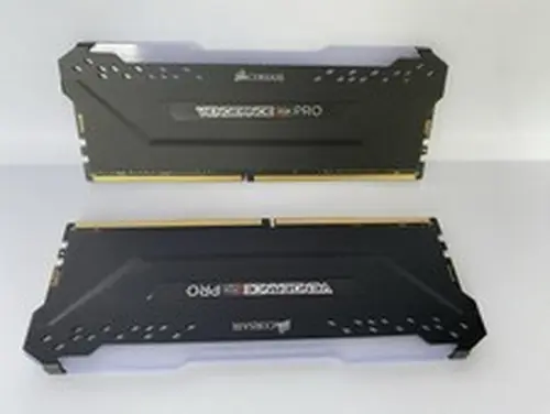 Corsair Vengeance RGB Pro 32GB (2x16GB) DDR4 3200MHz Desktop Memory RAM