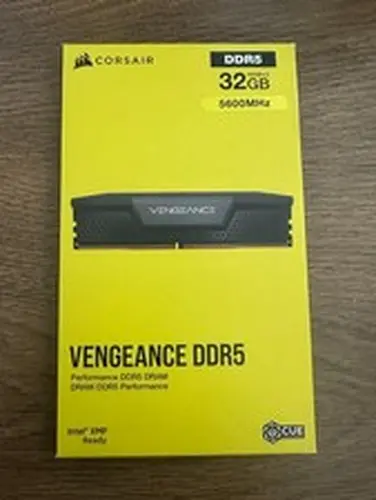 * Brand NEW* VENGEANCE® 32GB (2x16GB) DDR5 DRAM Up To 5600MT/S