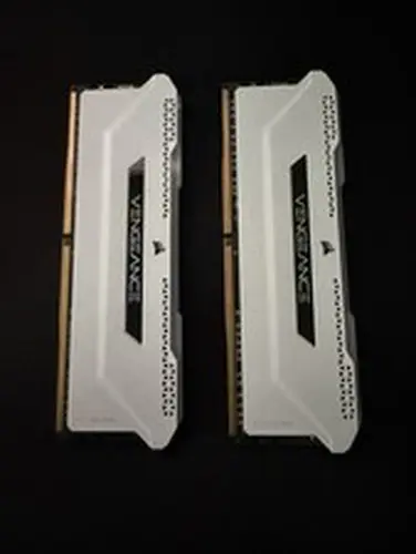 Corsair RAM DDR4 16GB (2x8GB) 3200MHz