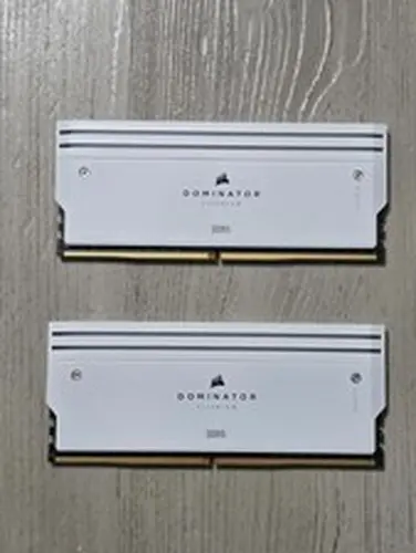 CORSAIR Dominator Titanium RGB DDR5 RAM 96GB (2x48GB) DDR5 6000MT/s CL30 White