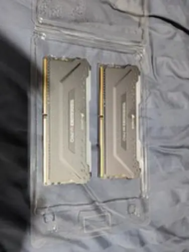 Corsair Vengeance RGB PRO 16GB (2x8GB) DDR4 4000MHz CMW16GX4M2K4000C19