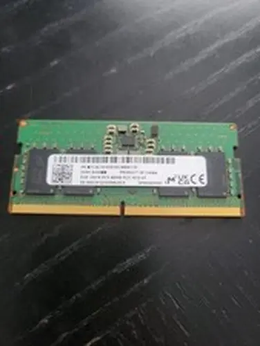 Micron 8GB DDR5 SODIMM 1RX16 PC5-4800B Laptop Memory RAM