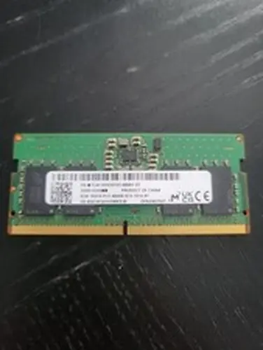 Micron 8GB DDR5 PC5-4800 SODIMM Memory RAM