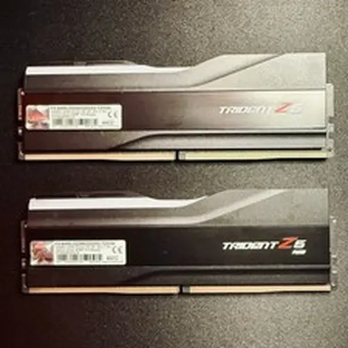 G.SKILL Trident Z5 RGB 64GB 2x32GB DDR5-6400 CL32 Intel XMP