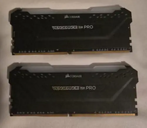 CORSAIR VENGEANCE RGB PRO 32GB (2x16GB) RAM DDR4 3600MHz CMW32GX4M2Z3600C18
