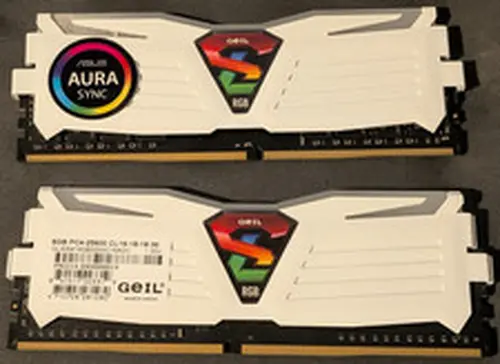 GeIL AURA SYNC RGB 16GB DDR4 (2x8GB) 3200Mhz 288-Pin DIMM C16 16-18-18-36 1.35v