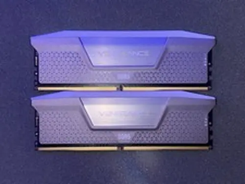 Corsair Vengeance RGB 32GB (2x16GB) DDR5-6000MHz — AMD EXPO / Intel XMP