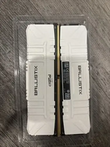 Crucial Ballistix 3600 MHz DDR4 Dram 16GB, 2 8 GB RAM STICKS