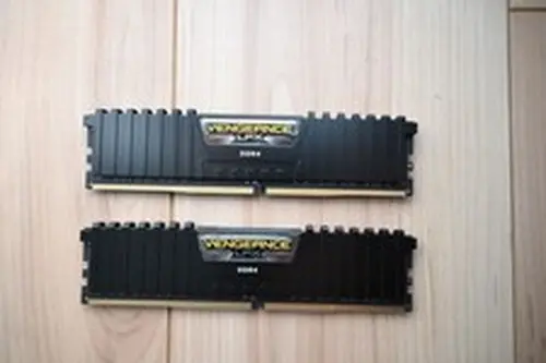 CORSAIR Vengeance LPX DDR4 8GBx2 Memory Kit Black 16GB