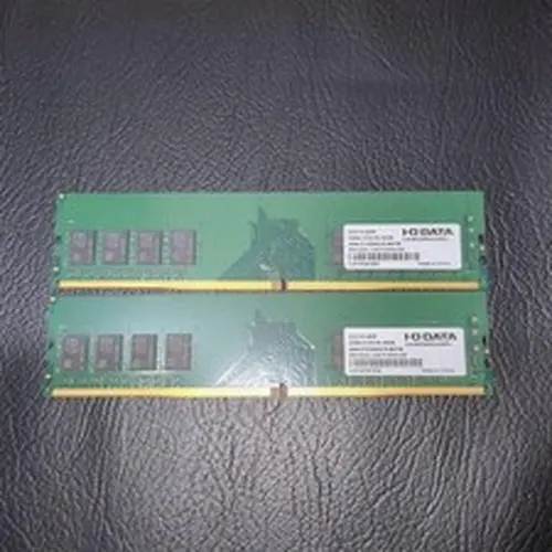 Samsung DDR4 8GB (4GBx2) Desktop Memory with Samsung Chips