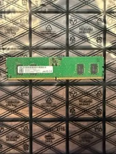 Micron 8GB DDR5 1Rx16 PC5-5600B UDIMM 5600MHz RAM Memory MTC4C10163S1UC56BD1-KF