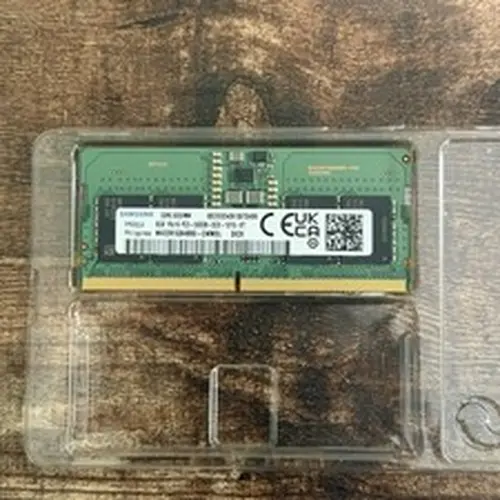 Samsung 8GB 1Rx16 PC5-5600 SODIMM DDR5-44800 Non-ECC Laptop Memory RAM 1x