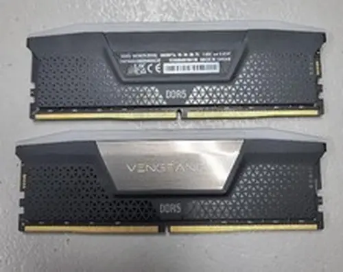 CORSAIR VENGEANCE RGB DDR5 RAM 64GB (2x32GB) 6600MHz CL32