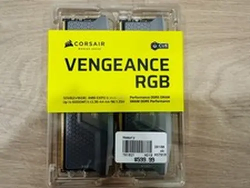 Corsair Vengeance RGB 32GB (2x16GB) DDR5-6000 DIMM 288-Pin EXPO/XMP