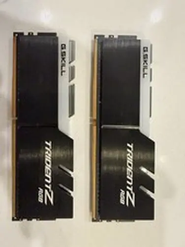 G. Skill Trident Z RGB Series DDR4 RAM 16GB (2x8GB) 3000MT/S CL15-16-16-35