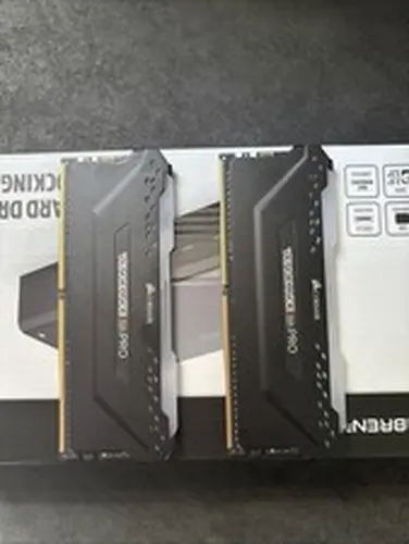 Corsair Vengeance RGB Pro 16GB DDR4 RAM Module DIMM 3200MHz