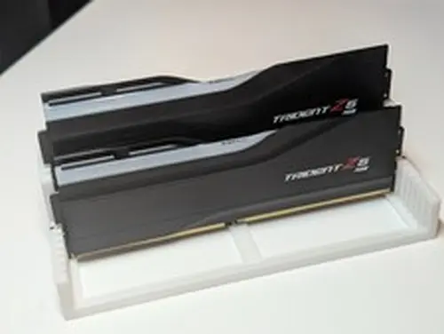 G.SKILL Trident Z5 RGB 32GB 2x16GB DDR5 6000 CL36 XMP EXPO Black