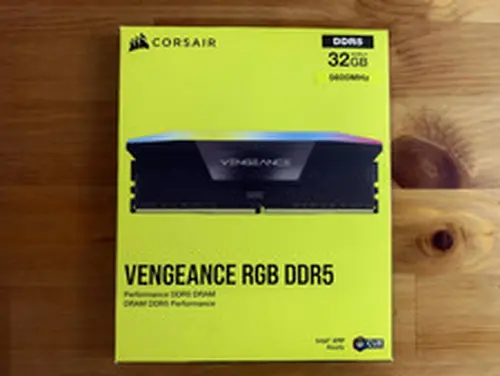 Corsair Vengeance RGB 32GB(2 x 16GB) RAM DDR5 5600MHz (CL40), ICUE, Intel XMP