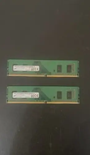 Micron 8GB (2x4GB) DDR4 PC4-2400AA DIMM 288-Pin