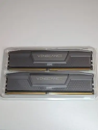 Corsair Vengeance 32GB 2x16GB DDR5 5600 CL36 AMD EXPO Desktop RAM