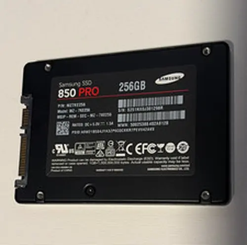 Samsung 850 PRO 256GB 2.5" SATA III Internal SSD Secure Encryption Black