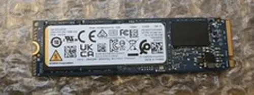 Kioxia KXG80ZNV512G 512 GB PCIe Gen4 80mm Solid State Drive