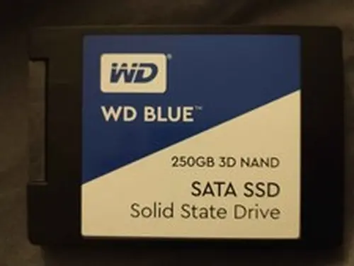 Western Digital Blue 3D NAND 250GB 2.5" SATA III Internal SSD - WDS250G2B0A