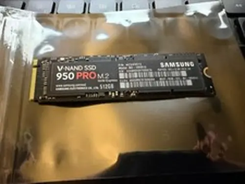 Samsung 950 PRO 512GB M.2 NVMe Gen 3.0 x 4 SSD MZVKV512