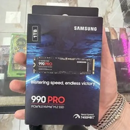 SAMSUNG 990 PRO SSD 1TB PCIe 4.0 M.2 2280 Internal Solid State Hard Drive