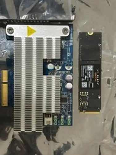 Western Digital WD_BLACK SN770 250GB M.2 NVMe SSD and PCIe low profile card