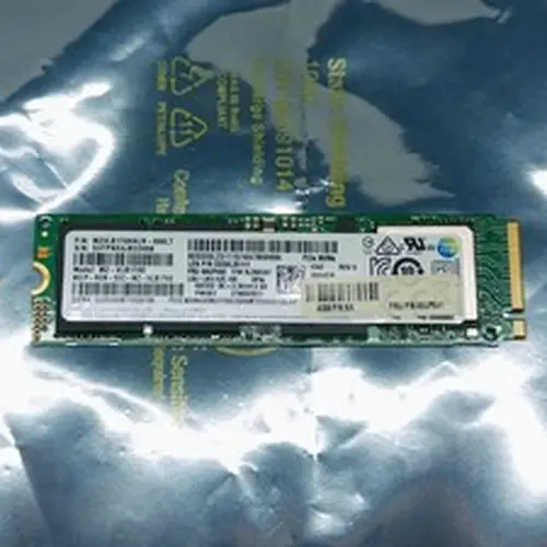 Samsung 1TB SSD PM981 M.2 2280 PCIe Gen3 NVMe SSD Solid State Drive MZ-VLB1T00