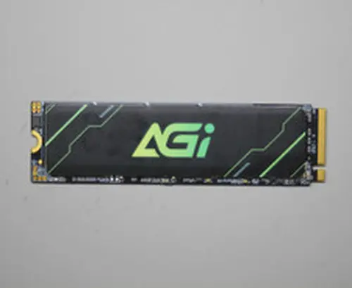 AGI 2TB M.2 2280 NVME AGI2T0G43AI818 PCIe Gen4x4 100% health