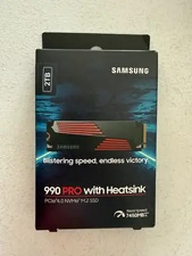 Samsung 990 PRO 2TB M.2 NVMe PCIe 4.0 SSD w/ Heatsink MZ-V9P2T0 New Sealed