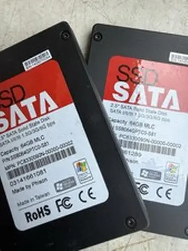 64GB MLC 2.5” SATA SSD SSB064GPTC0-S91 (lot of 2)