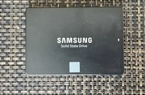 Samsung 850 EVO MZ7LN120HAHQ 120GB SATA III 2.5" Solid State Drive