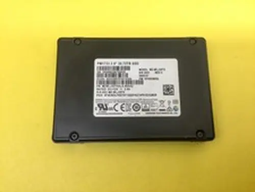 MZ-WLJ30T0 Samsung PM1733 30.72TB NVMe PCIe 4.0 x4 U.2.5in Internal SSD