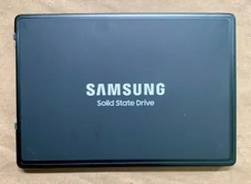 Samsung 983 DCT 2.5" SSD NVMe PCIe 3.0 Gen3x4 U.2 MZ-QLB960N MZQLB960HAJR 960GB