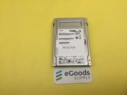KIOXIA CD8-R 30.72TB PCIe 5.0 x4 NVME 15MM U.2.5in SSD KCD8XPUG30T7 New