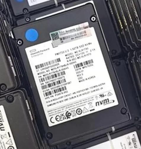 Samsung PM1733 1.92TB HPE SSD U.3 PCIE 4.0 NVME MZXLR1T9HBJR-000H3