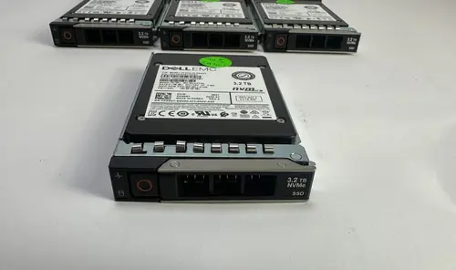 Dell Samsung PM1725B 3.2TB PCle NVMe Gen3 U.2.5in SSD Mixed Use 0K60N7 K60N7
