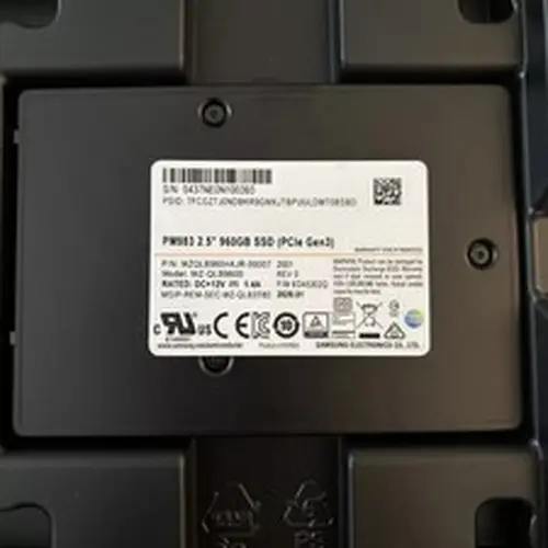 Samsung PM983 960GB SSD 2.5" U.2 PCIe Gen 3 NVMe MZ-QLB9600 MZQLB960HAJR-00007