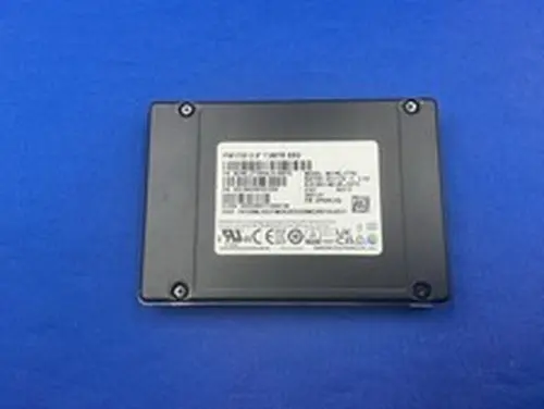 MZ-WLJ7T60 SAMSUNG PM1733 7.68TB NVME 2.5" U.2 PCIE4.0 SSD MZWLJ7T6HALA