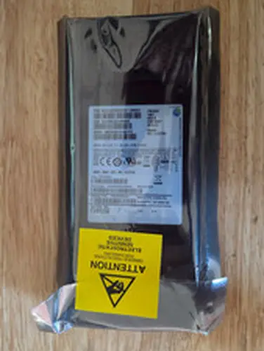 Samsung 3.84TB PM1633/X356A-R6 SAS 12G SFF SSD with NetApp cradle - 100% Health
