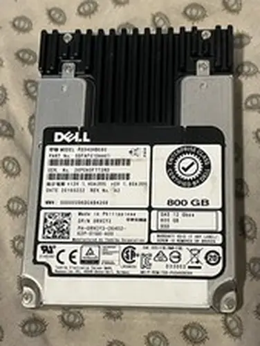 Dell 2.5" 800GB 12Gb/s SAS SSD / PX04SHB080 / SDFAF01DAA01