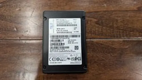 SAMSUNG PM1653 3.84TB 2.5" SAS 24G SSD 24Gbps SAS-4 SAS4 24Gb/s MZ-ILG7T6A 2024