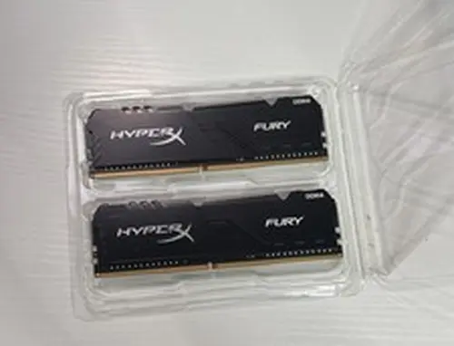 Kingston HyperX Fury Rgb 16GB DDR4 Ram 8GBx2 RGB Gaming PC